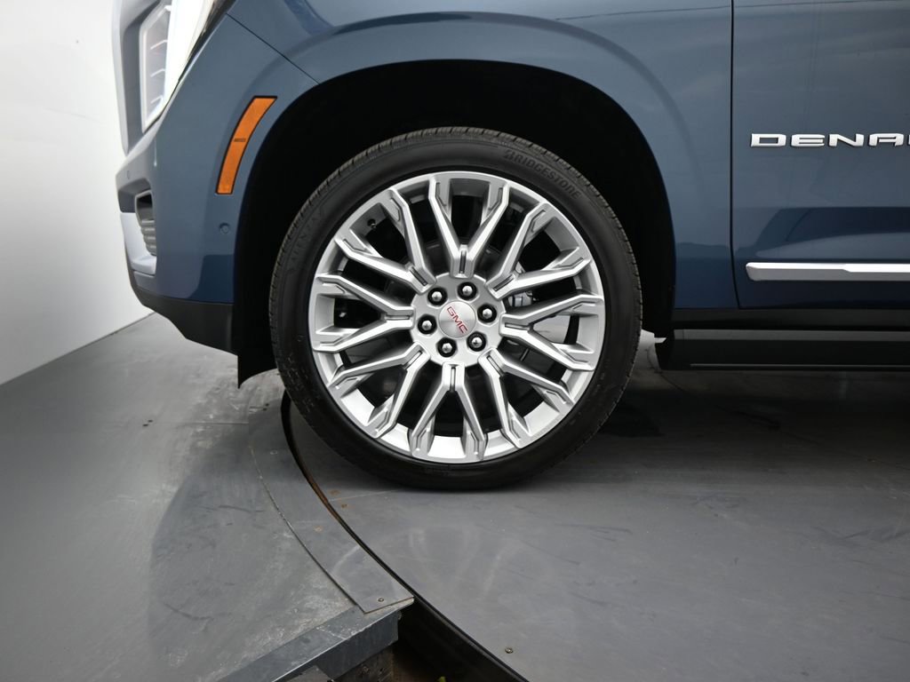 New 2026 GMC Yukon XL Denali image 8