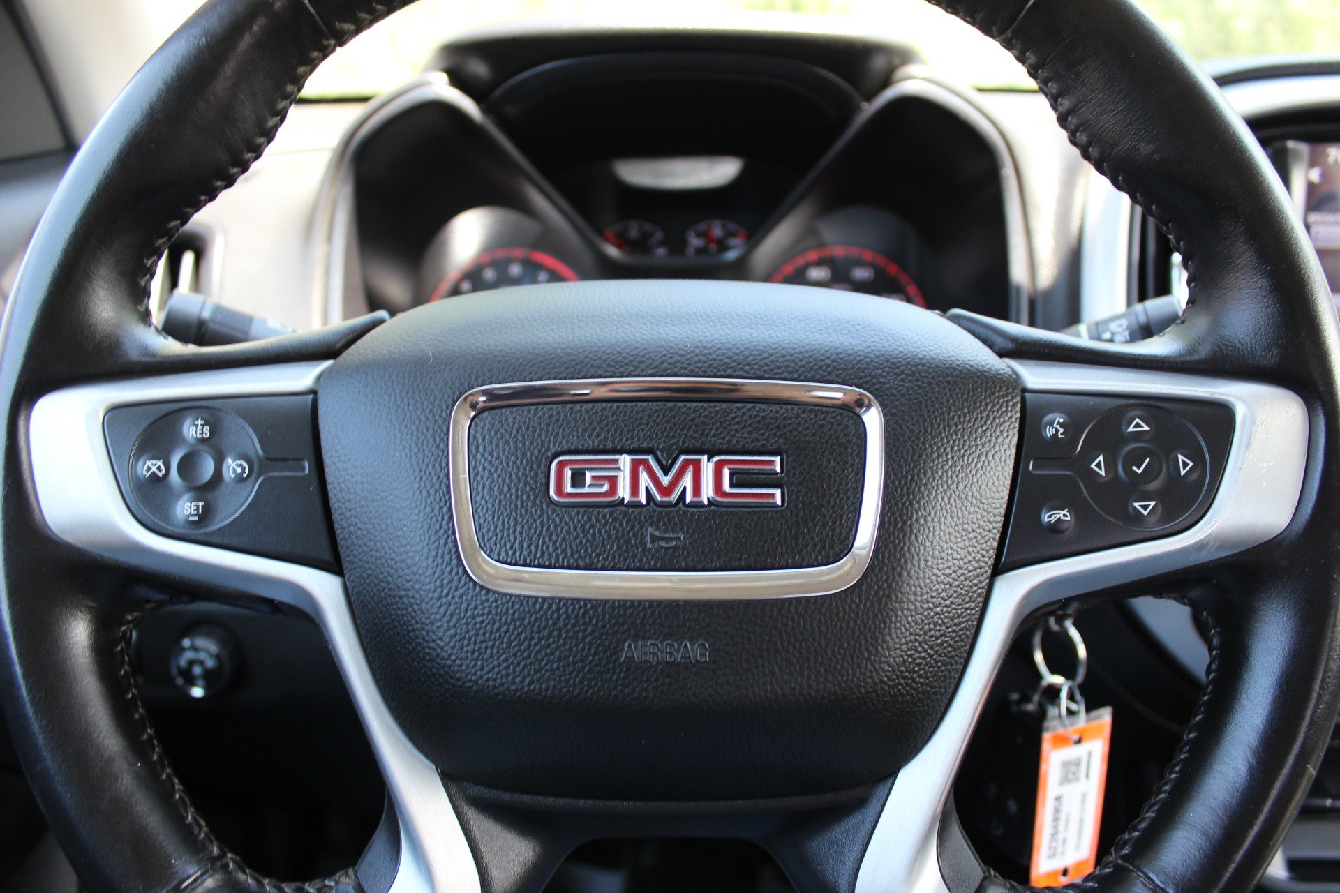 Used 2015 GMC Canyon SLE w/ SLE Convenience Package RWD image 25