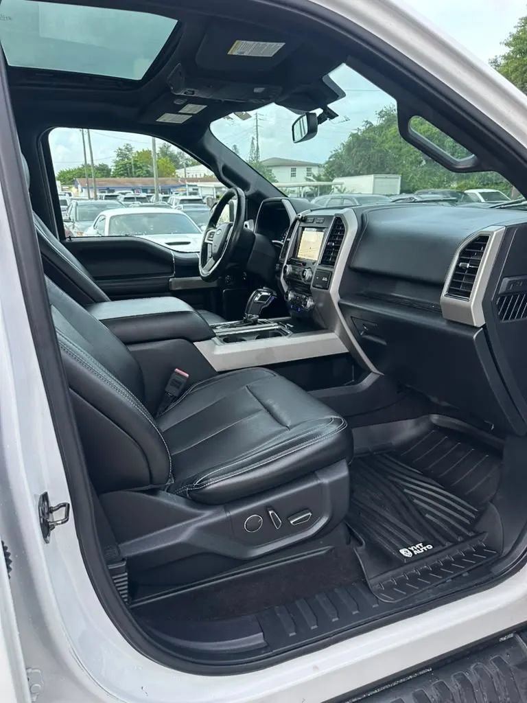 Used 2018 Ford F150 Lariat w/ Equipment Group 502A Luxury AWD/4WD image 15
