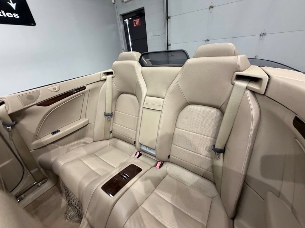 Used 2011 Mercedes-Benz E 350 Cabriolet image 25