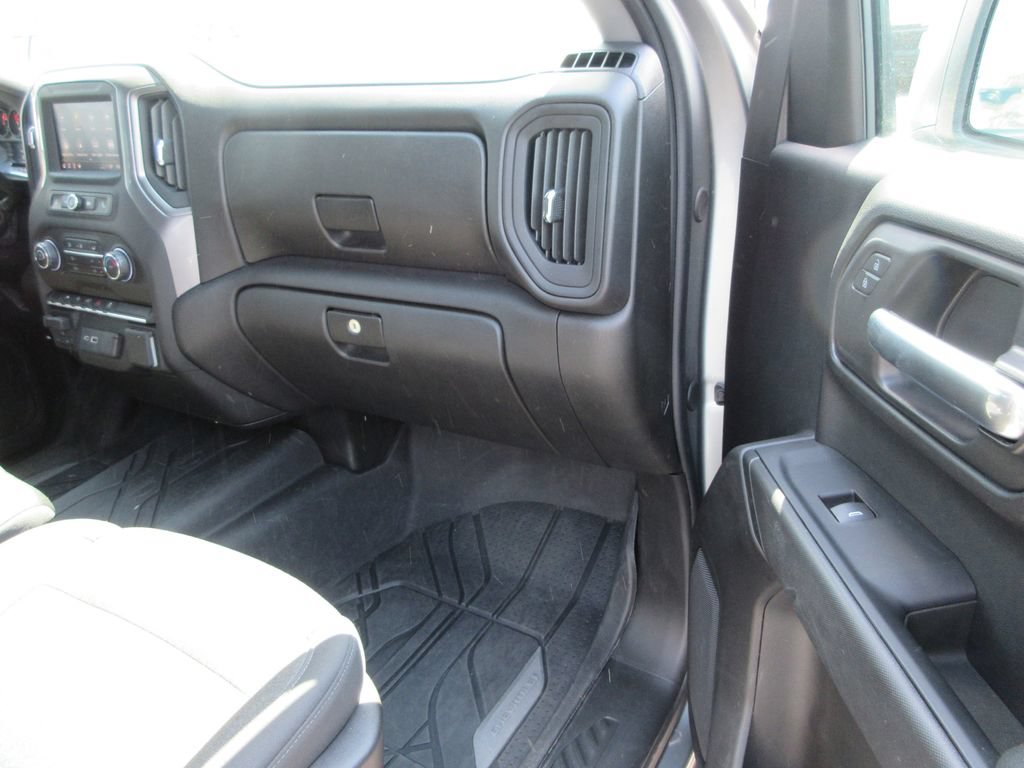 Certified 2026 Chevrolet Silverado 1500 Custom w/ Turbomax Blackout Package AWD/4WD image 21