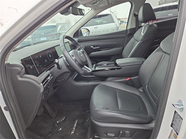 Certified 2025 Hyundai Tucson Limited image 24