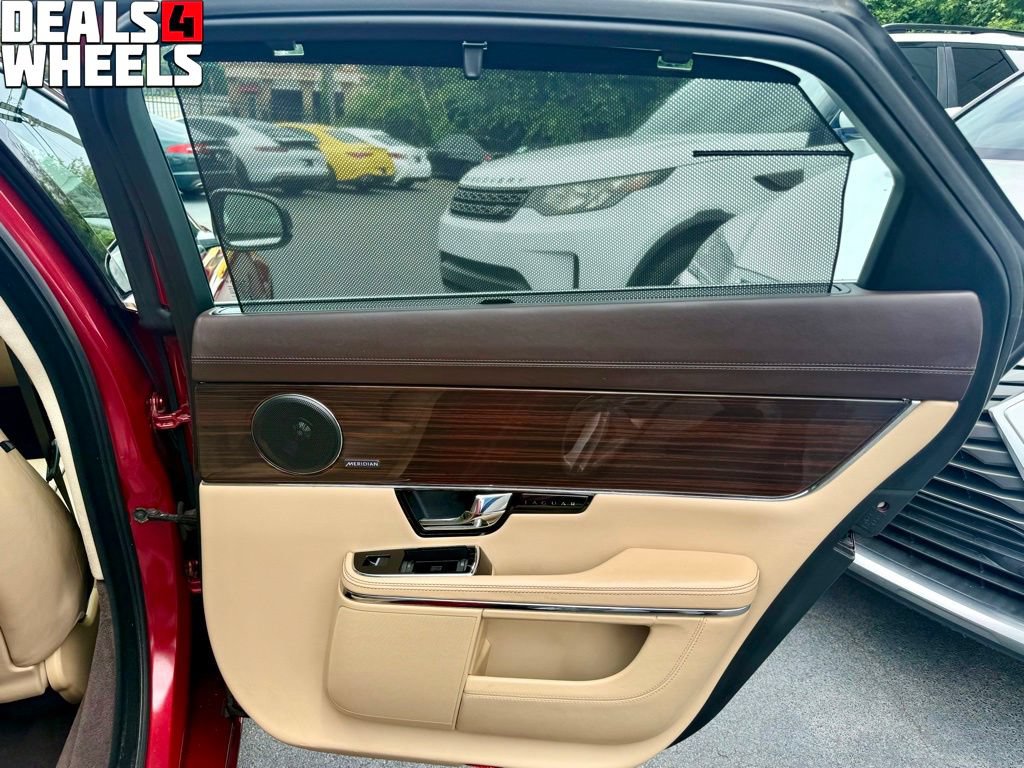 Used 2013 Jaguar XJ L Portfolio AWD/4WD image 31