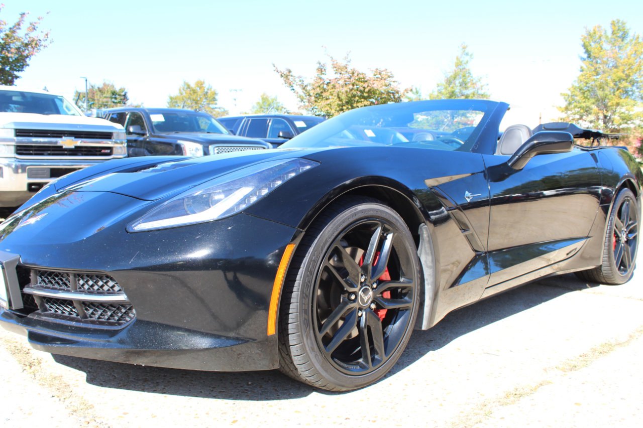 Used 2015 Chevrolet Corvette Stingray Convertible w/ 3LT Preferred Equipment Group image 3