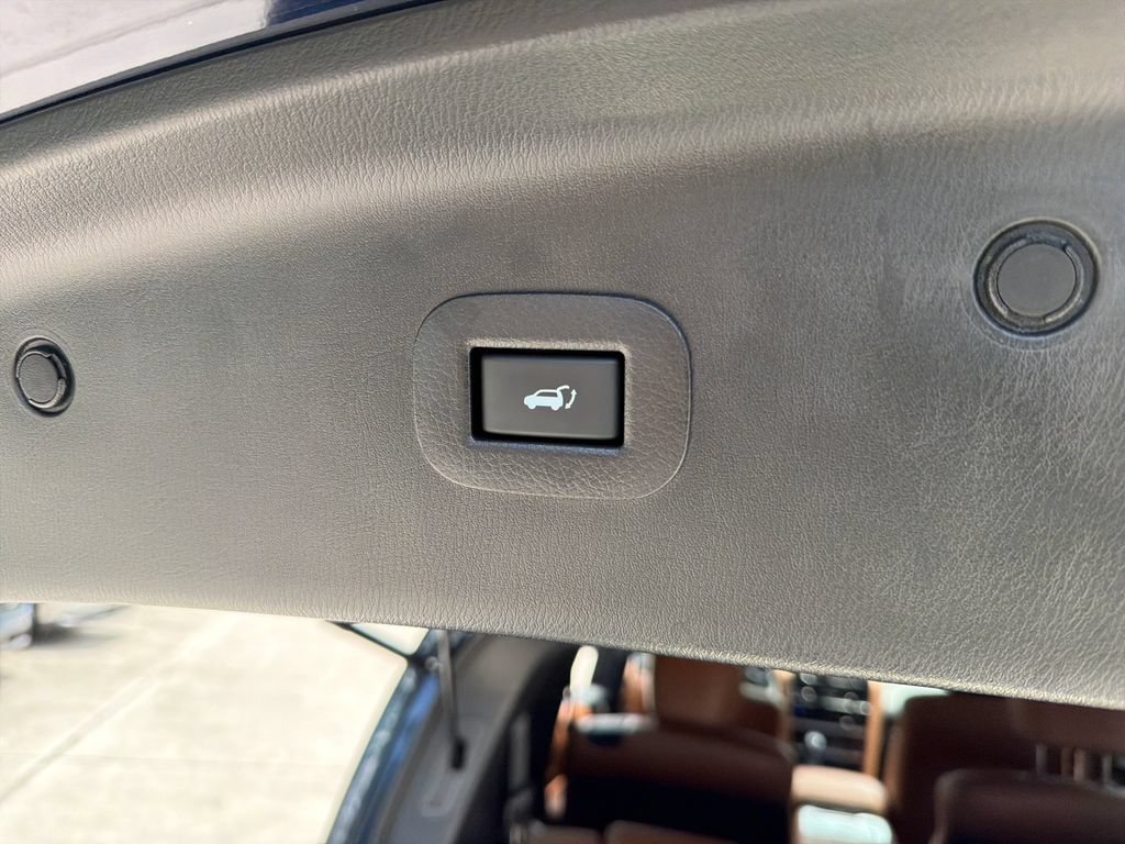 Used 2023 INFINITI QX80 Sensory w/ Cargo Package AWD/4WD image 39