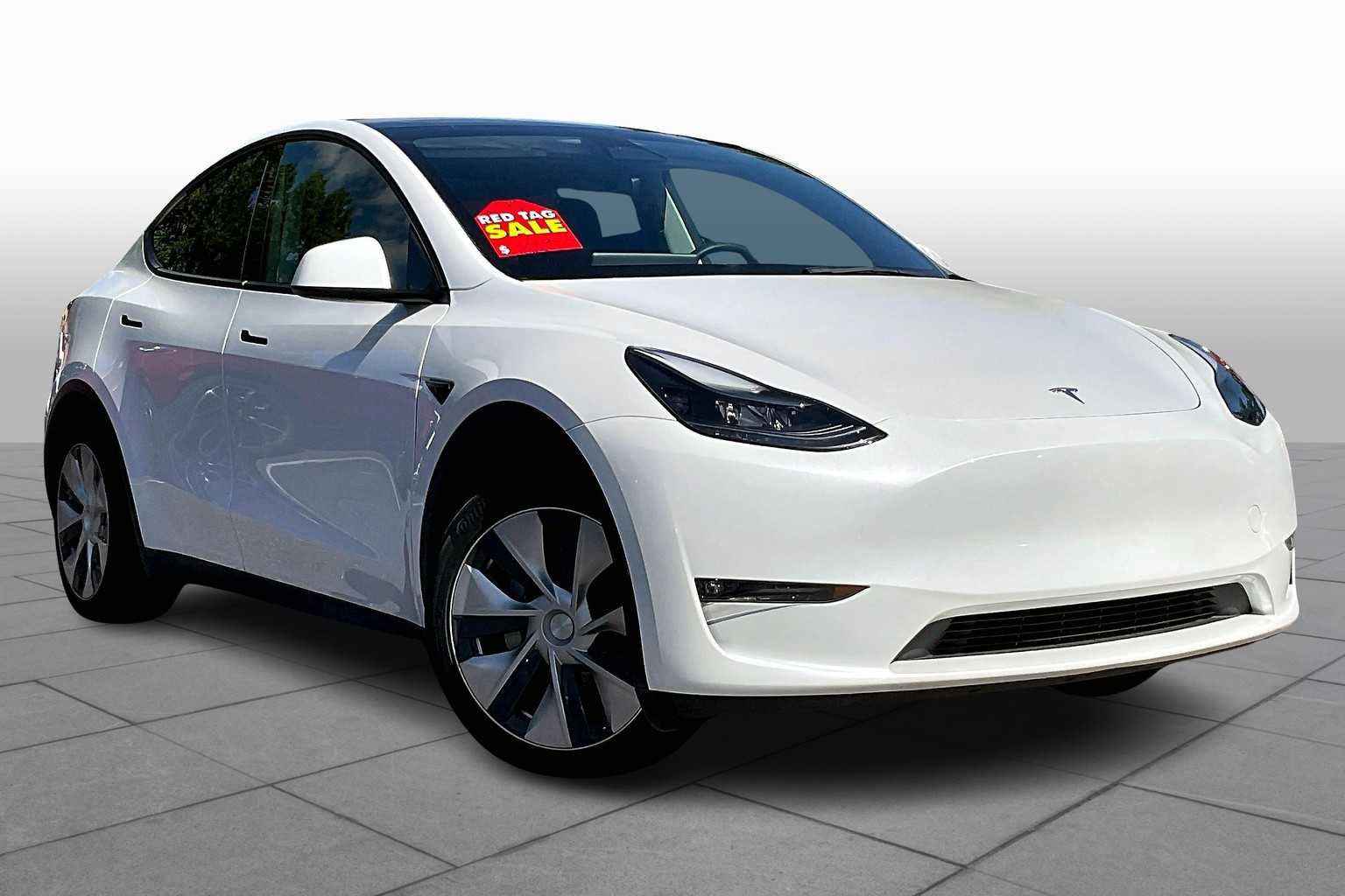 Used 2023 Tesla Model Y AWD image 2