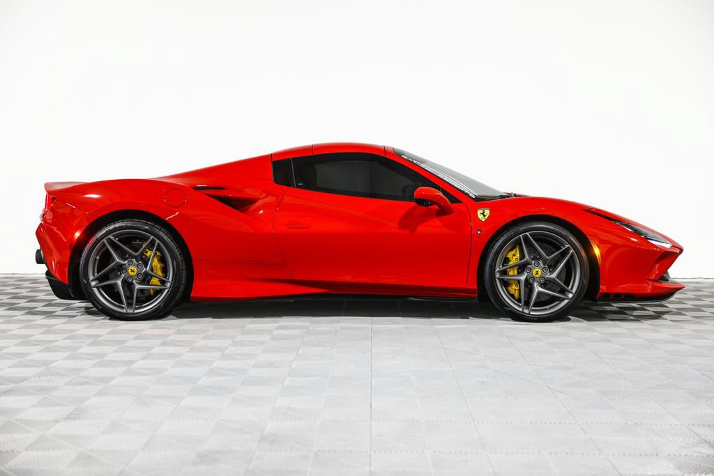 Used 2023 Ferrari F8 Tributo RWD image 2