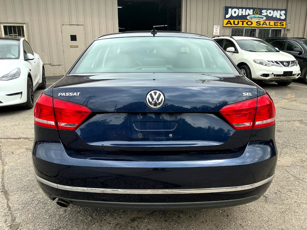 Used 2012 Volkswagen Passat 2.5 SEL image 4