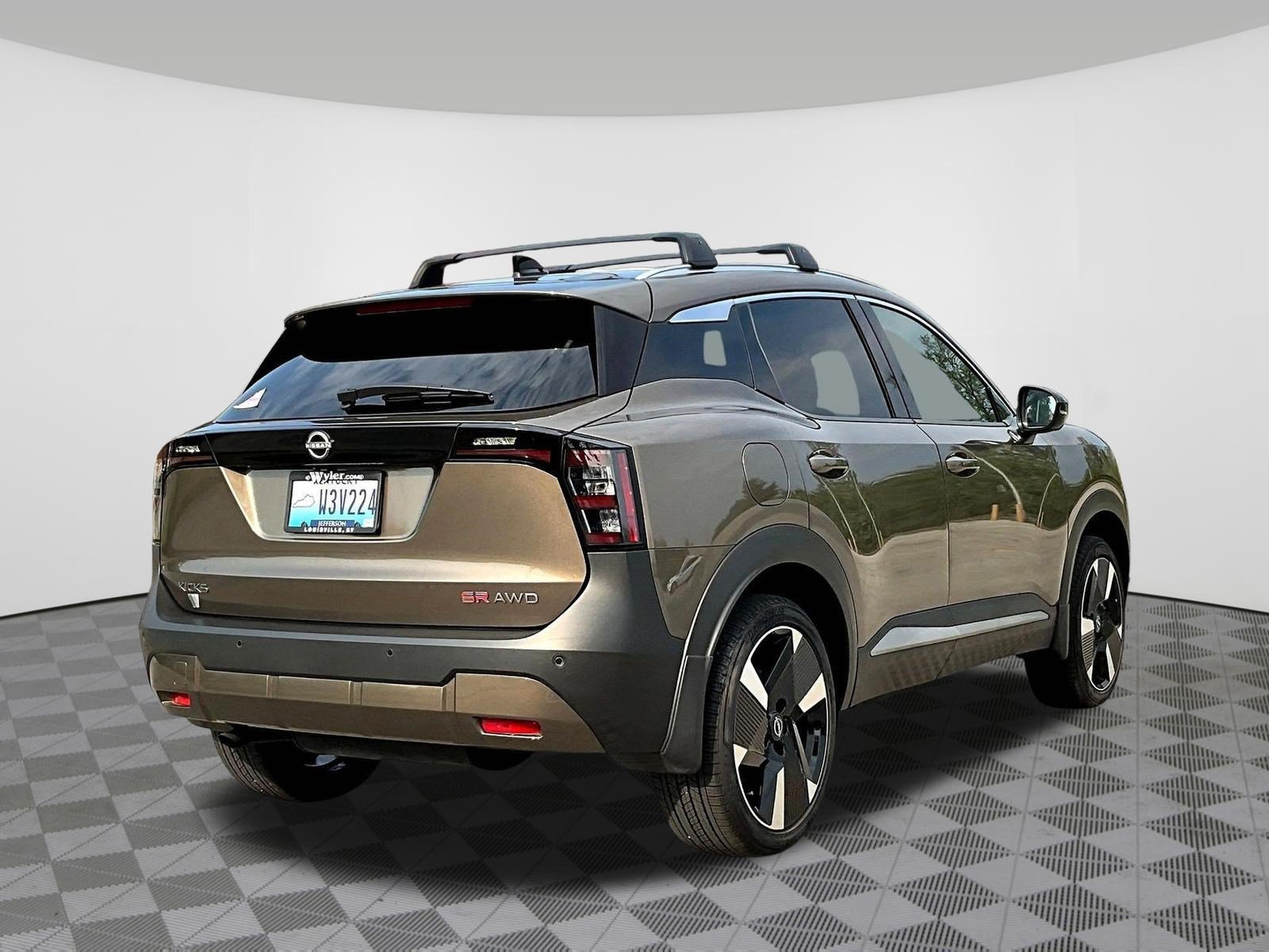 Certified 2026 Nissan Kicks SR w/ Cold Weather Package AWD/4WD image 6