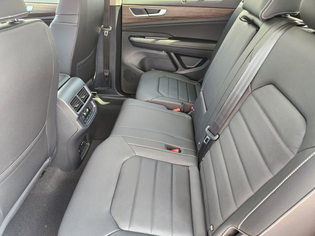 New 2026 Volkswagen Atlas SEL image 18