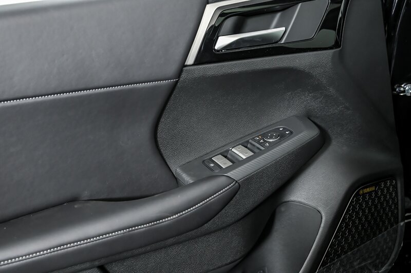 New 2026 Mitsubishi Outlander SE AWD/4WD image 11