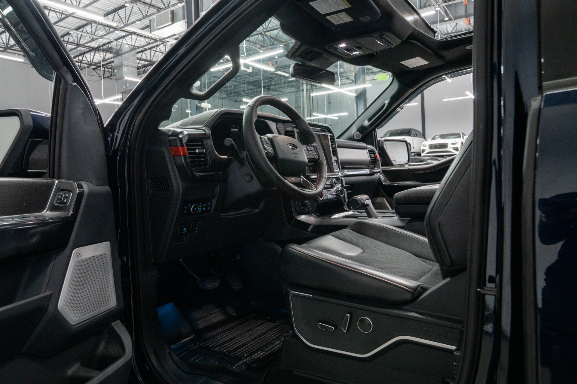 Used 2025 Ford F150 Raptor w/ Equipment Group 803A Raptor R AWD/4WD image 45