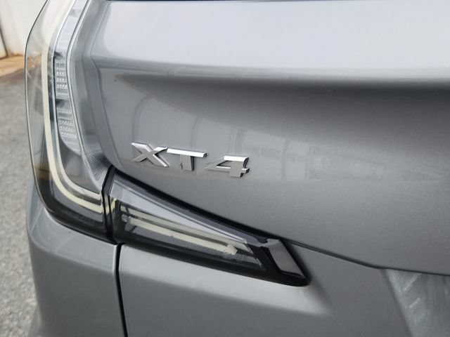 Certified 2024 Cadillac XT4 Sport w/ Technology Package FWD image 30
