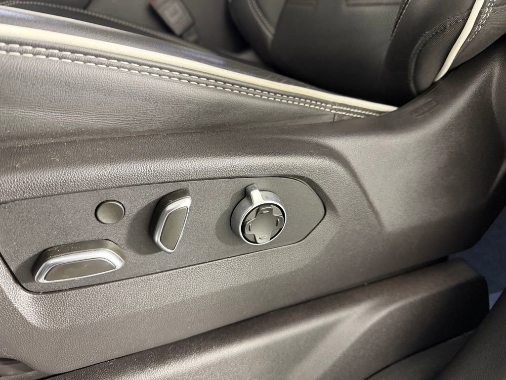 Used 2024 GMC Sierra 2500 AT4X image 24