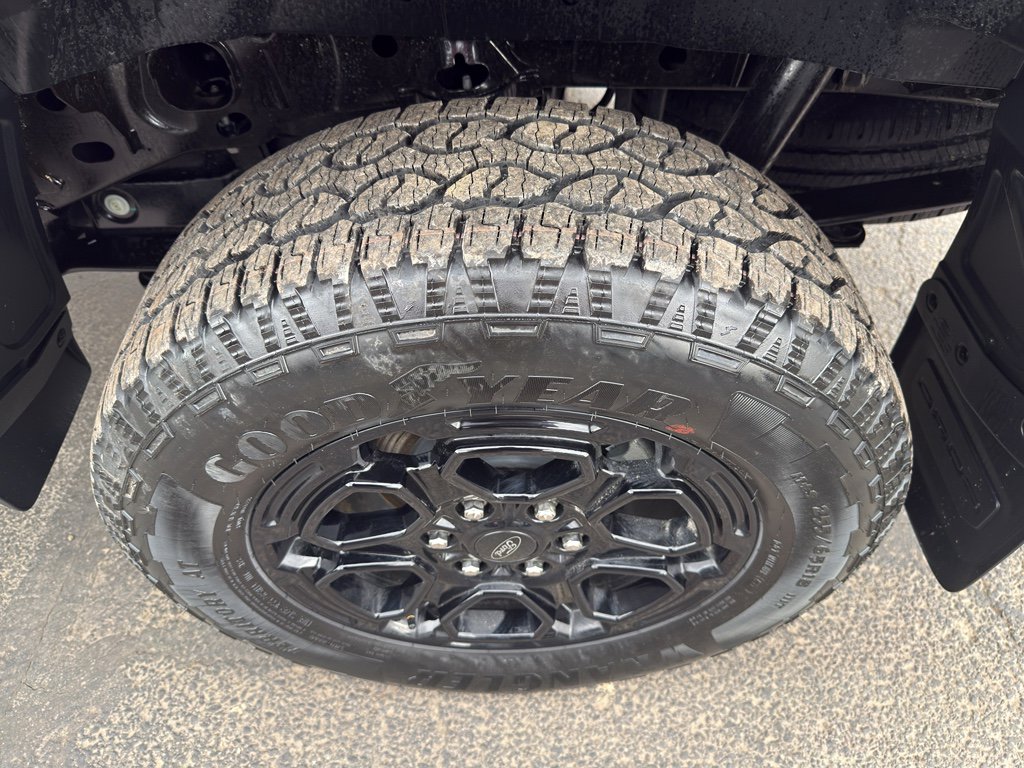 New 2025 Ford Ranger Lariat w/ Black Appearance Package image 9