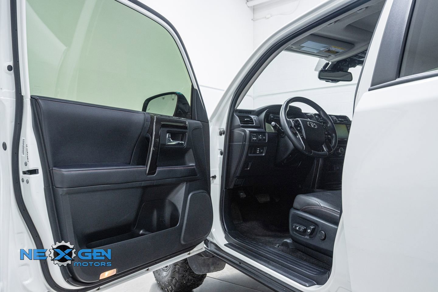 Used 2023 Toyota 4Runner TRD Off-Road Premium w/ Moonroof Package image 9