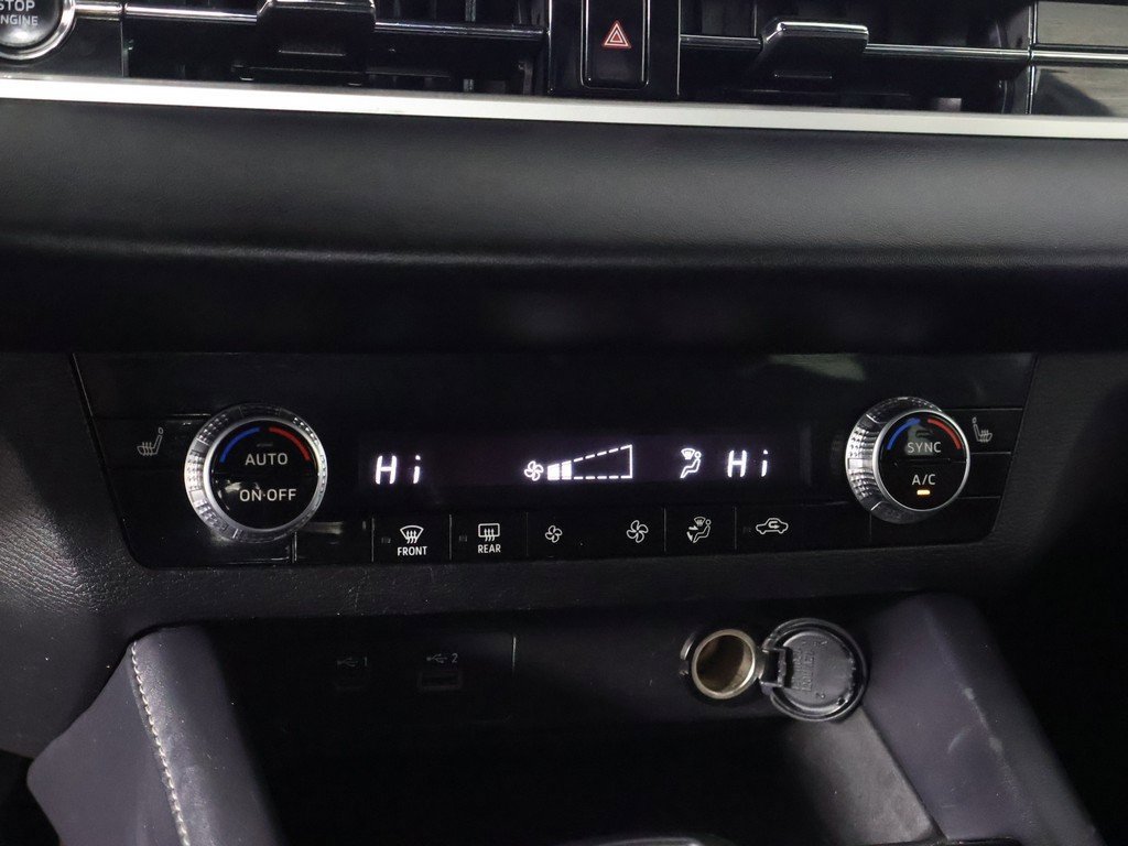 Used 2023 Mitsubishi Outlander SE image 48