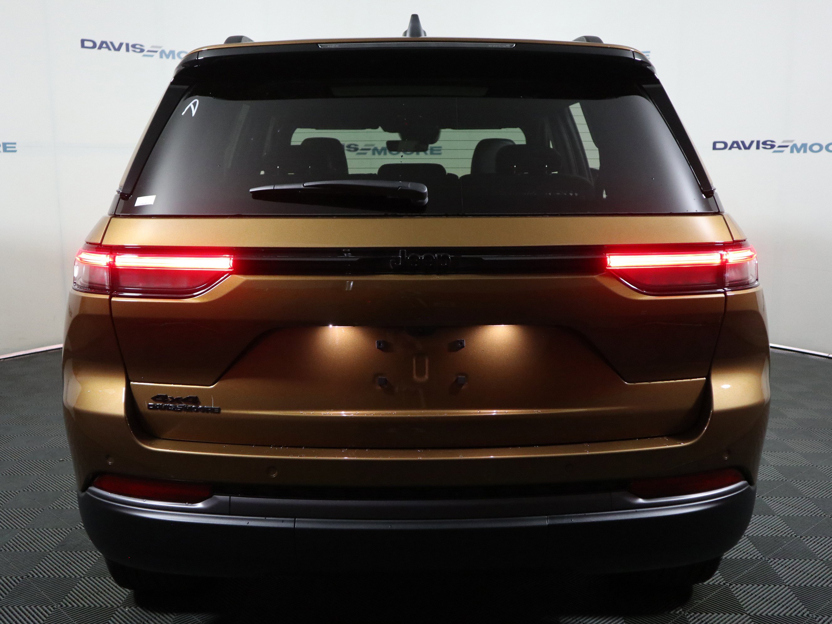 New 2026 Jeep Grand Cherokee Limited AWD/4WD image 7