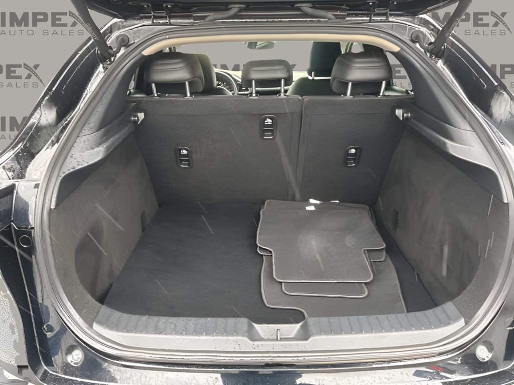 Used 2023 MAZDA CX-30 AWD 2.5 S w/ Premium Package image 28