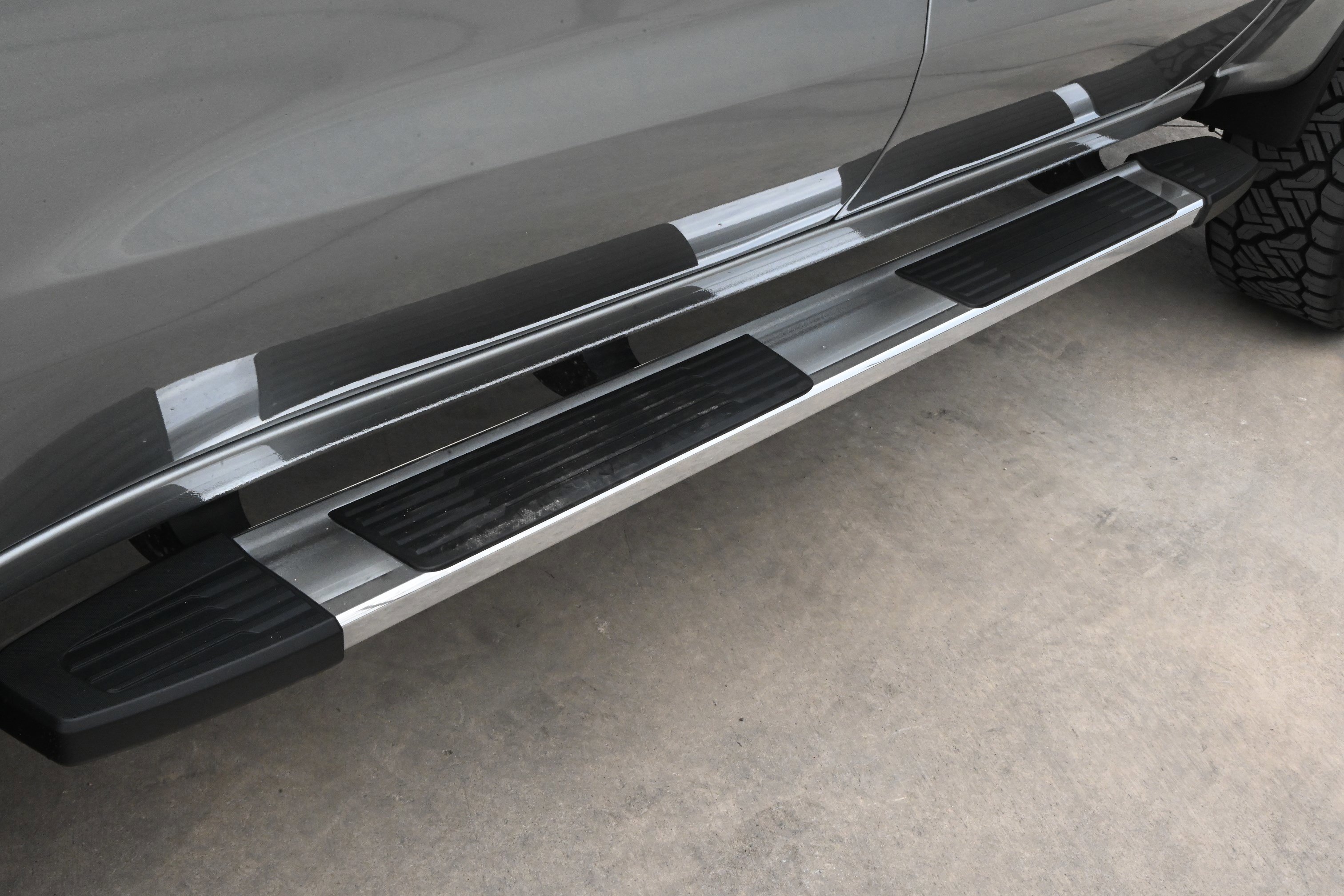 Used 2025 Chevrolet Silverado 1500 LTZ image 34