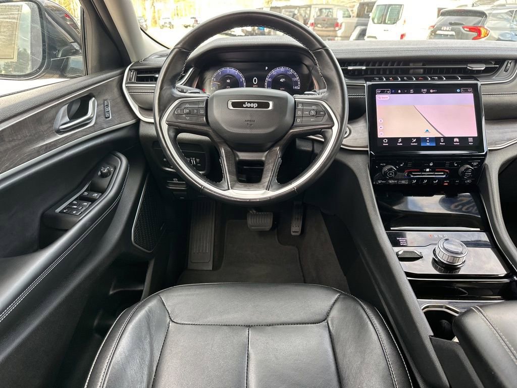 Used 2022 Jeep Grand Cherokee L Limited image 20