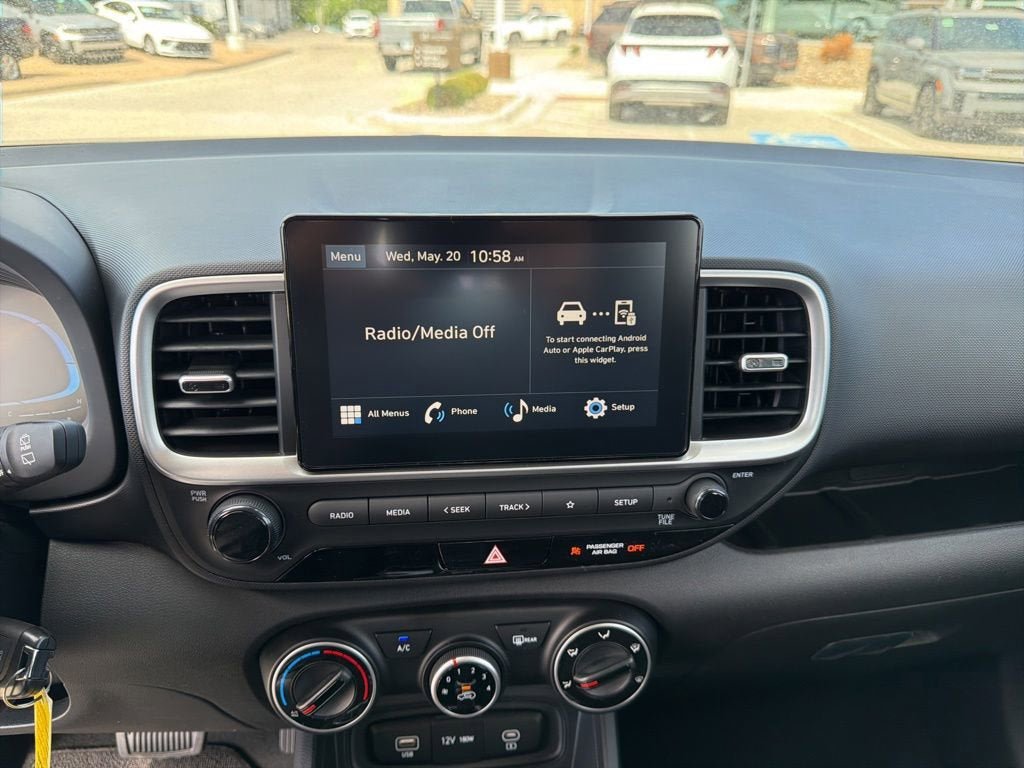 New 2026 Hyundai Venue SE FWD image 19