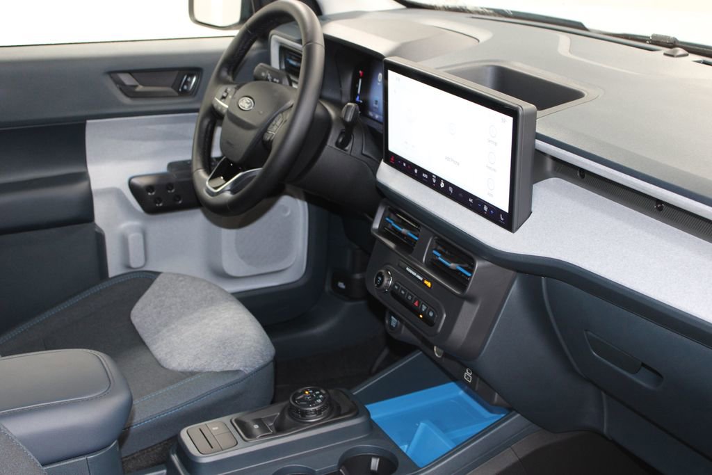 New 2025 Ford Maverick XLT w/ XLT Luxury Package image 29