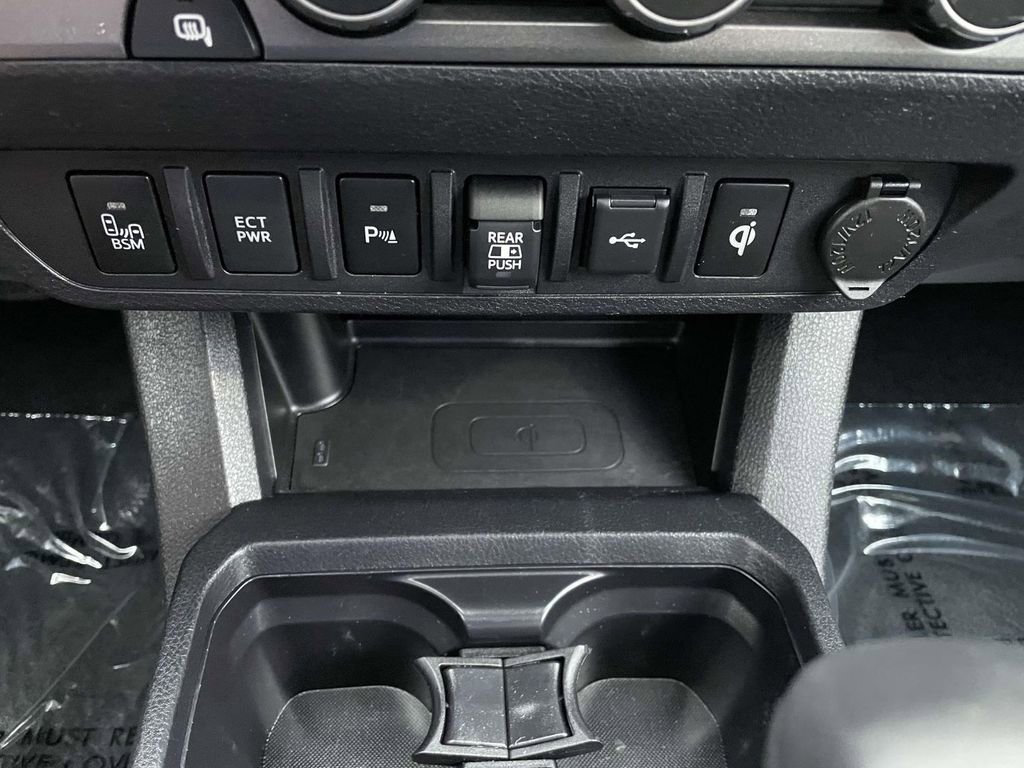 Used 2022 Toyota Tacoma TRD Off-Road w/ TRD Premium Off Road Package image 43