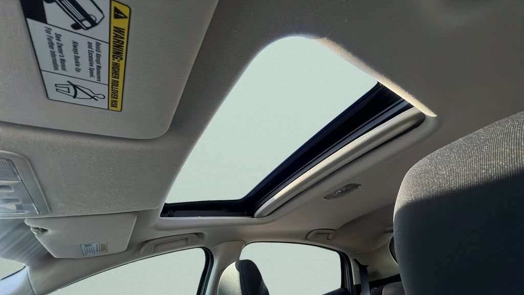 Used 2018 Honda HR-V EX image 16
