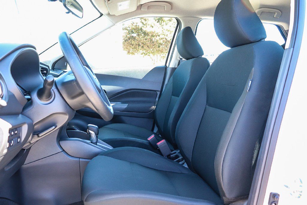 Certified 2025 Nissan Kicks Play S FWD image 17