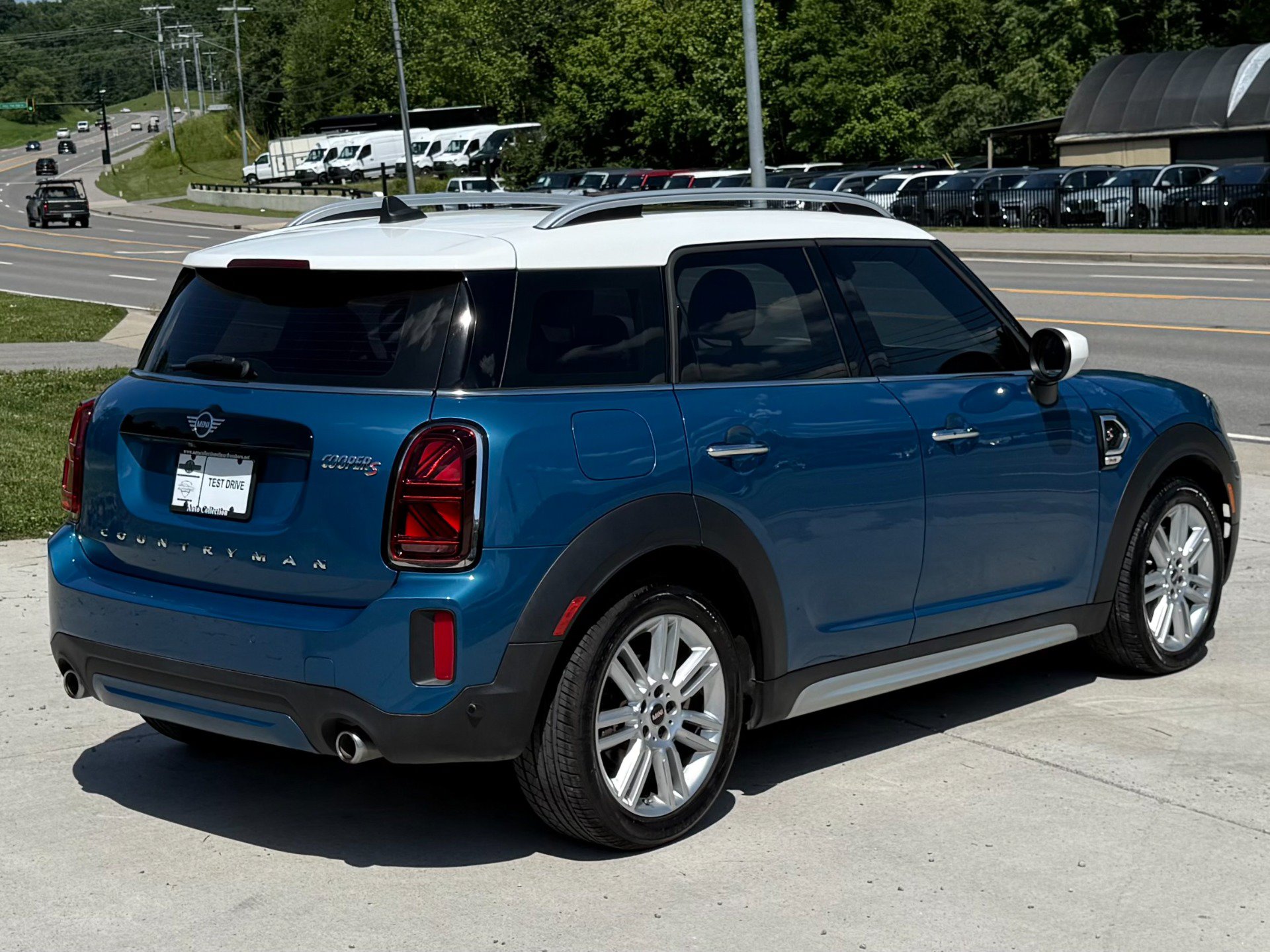 Used 2024 MINI Cooper Countryman S FWD image 3