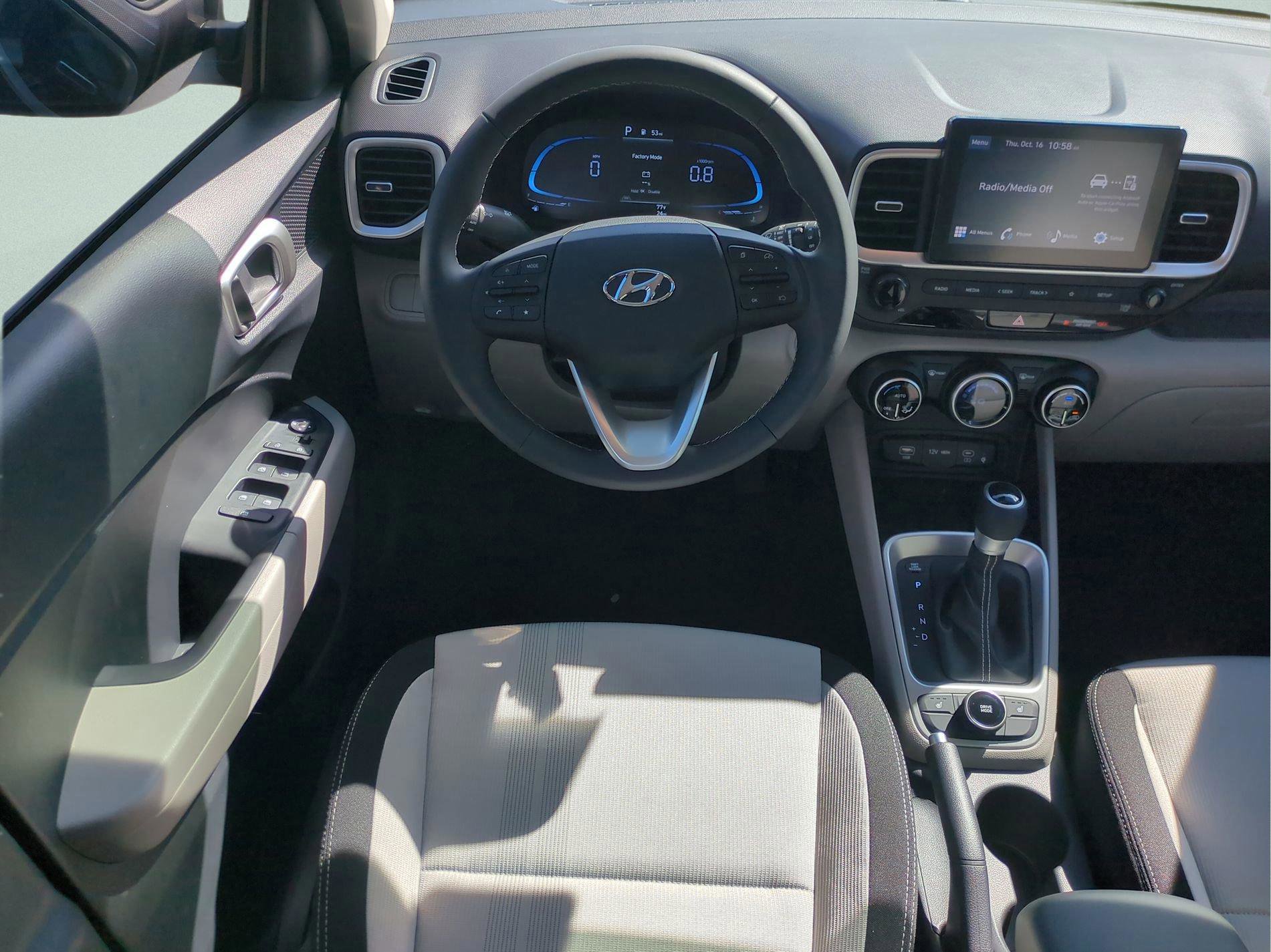 New 2026 Hyundai Venue SEL FWD image 16