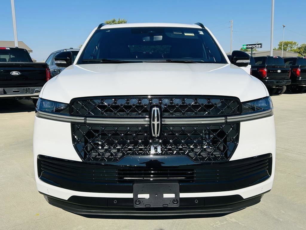 New 2025 Lincoln Navigator Reserve w/ Jet Appearance Package image 48