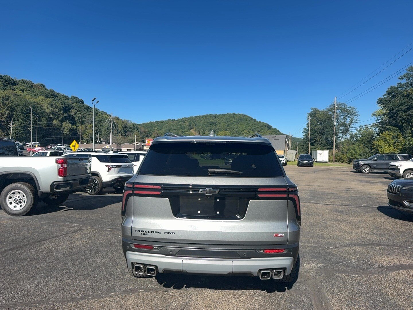Used 2026 Chevrolet Traverse Z71 w/ Driver Confidence Package AWD/4WD image 6