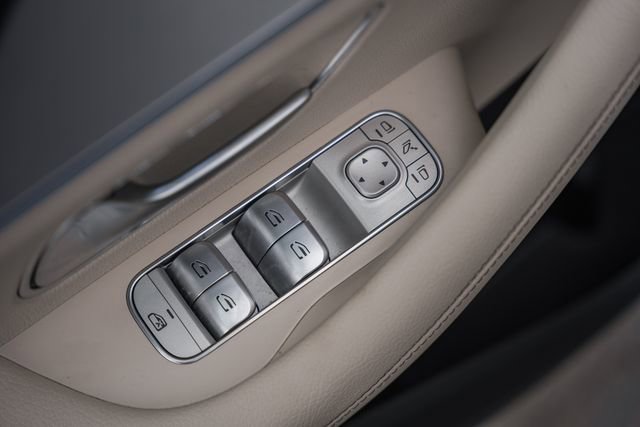 Used 2024 Mercedes-Benz GLS 450 4MATIC image 41