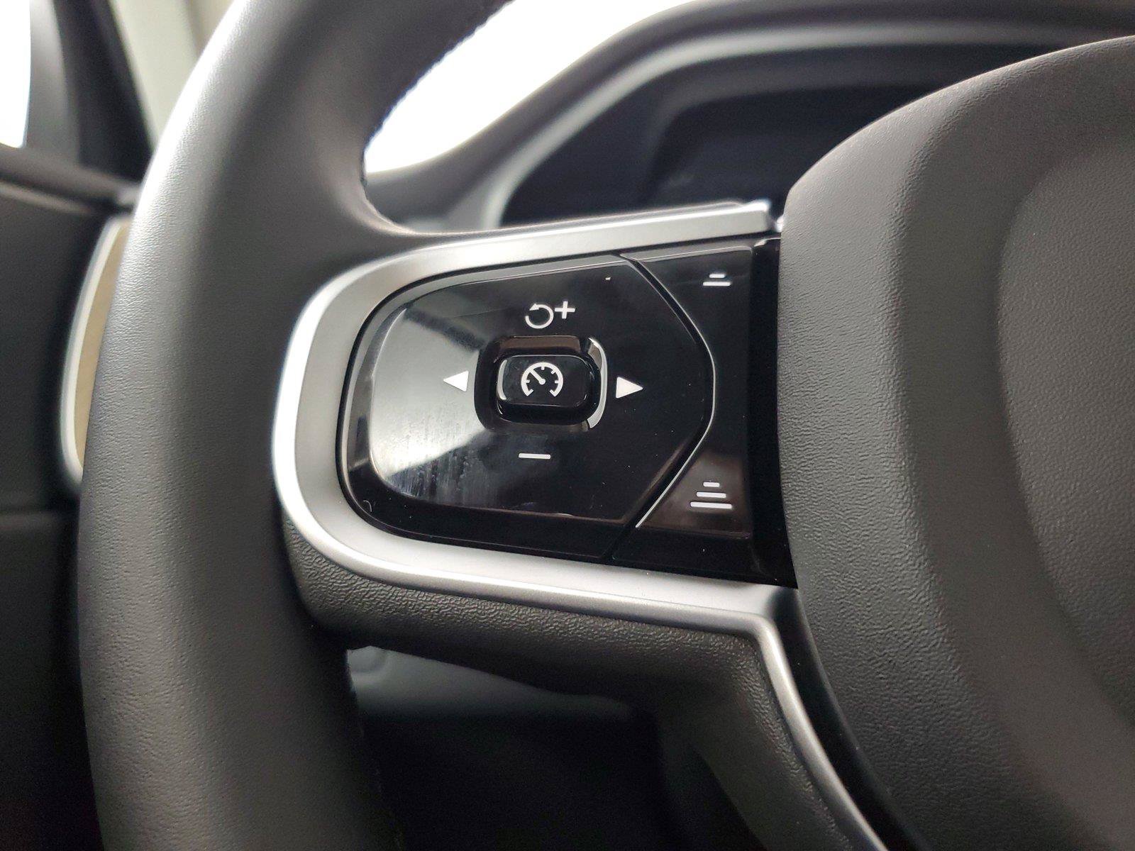 New 2026 Volvo XC60 B5 Core w/ Climate Package AWD/4WD image 26
