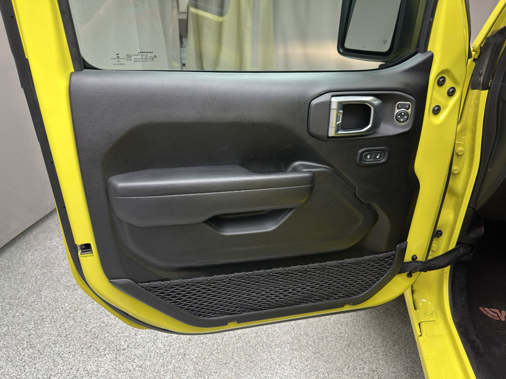 Used 2022 Jeep Wrangler Unlimited Sport AWD/4WD image 7
