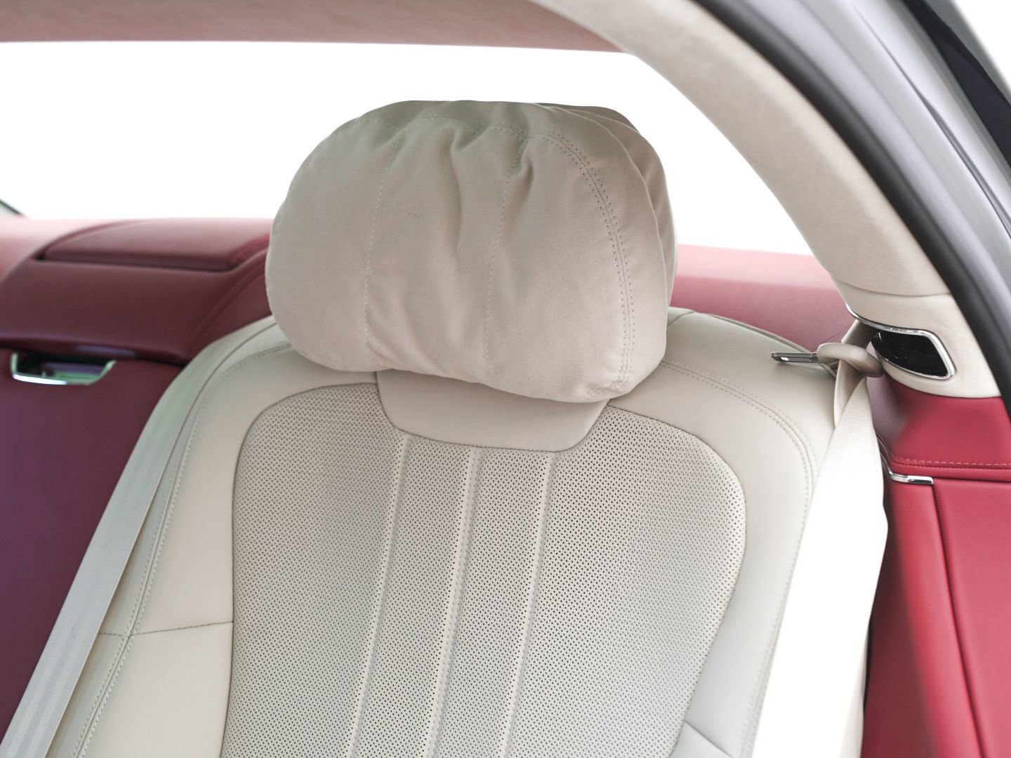 Used 2023 Bentley Flying Spur V8 image 16