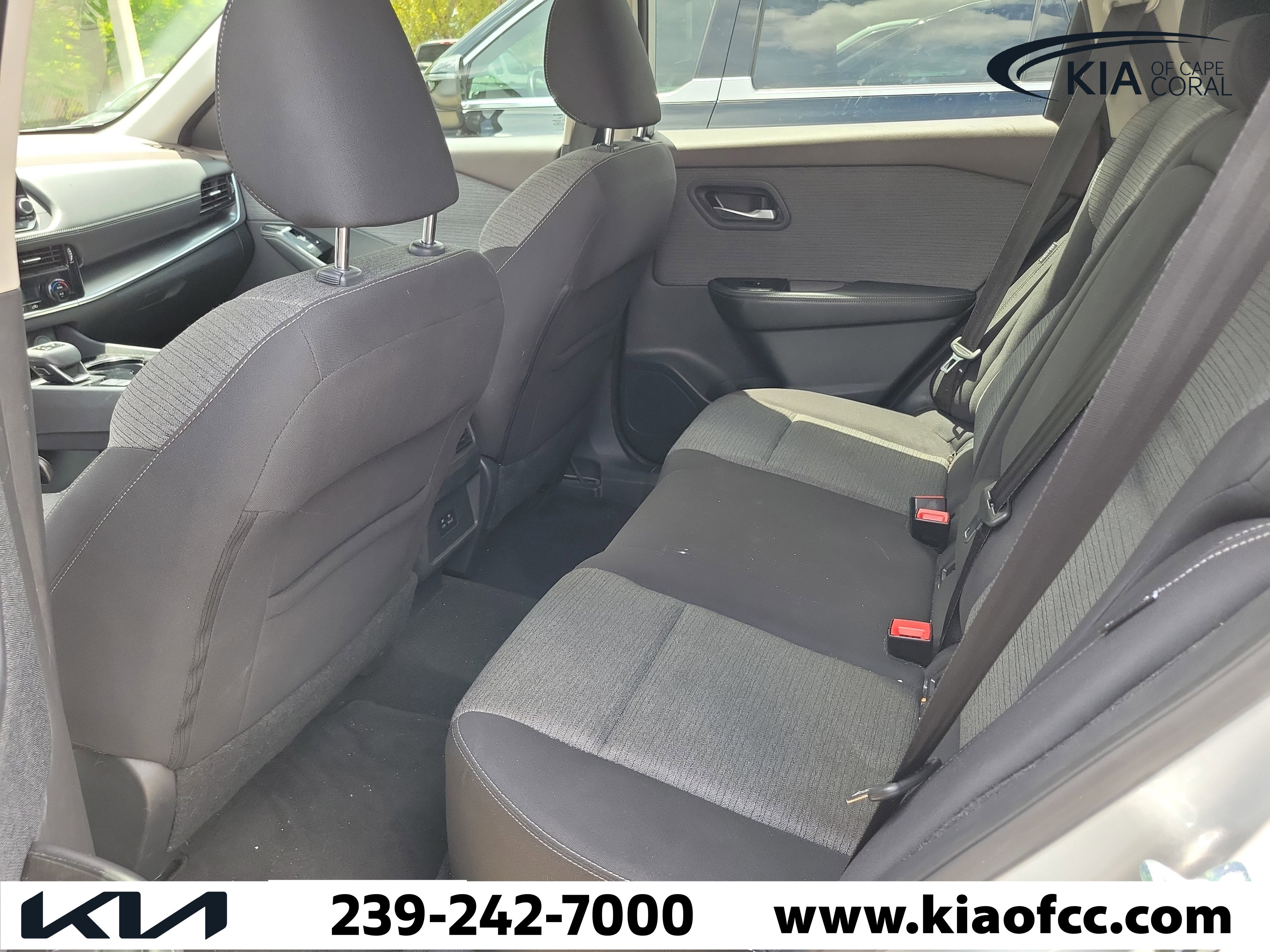 Used 2022 Nissan Rogue SV image 6