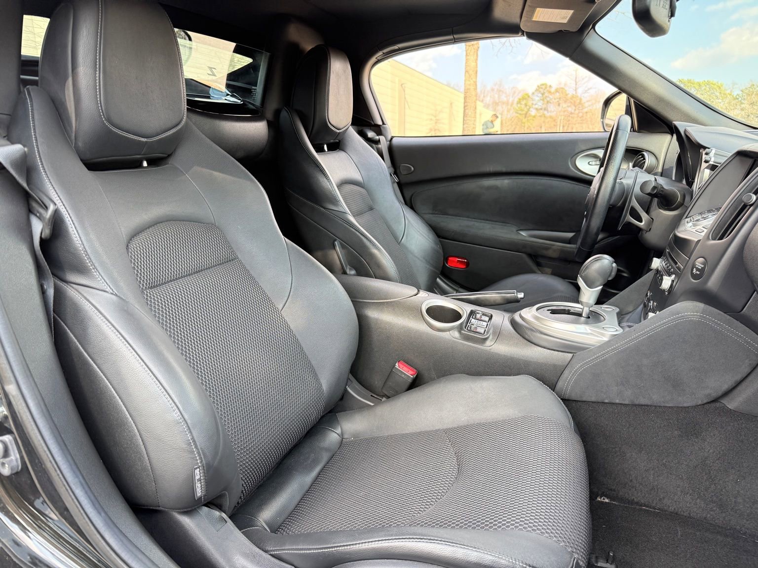 Used 2014 Nissan 370Z Touring w/ Sport Package image 35