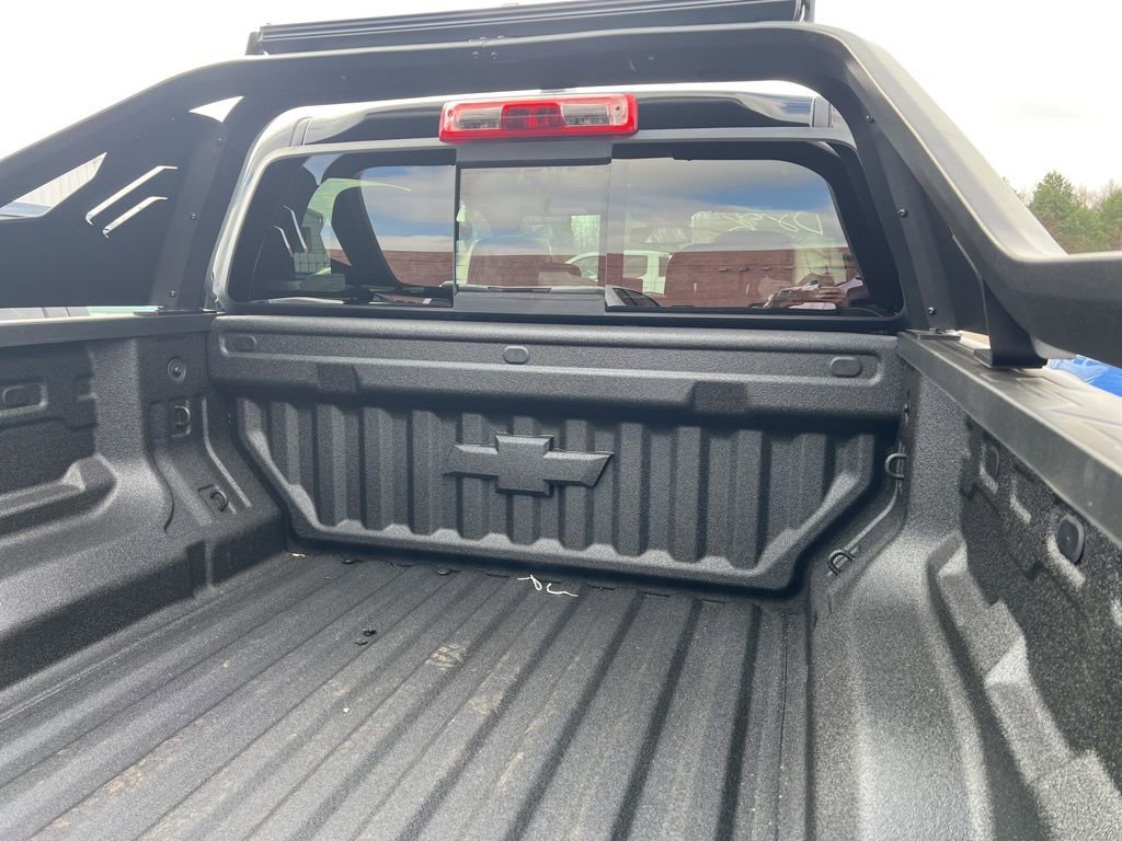 New 2026 Chevrolet Colorado ZR2 w/ Midnight Edition image 6