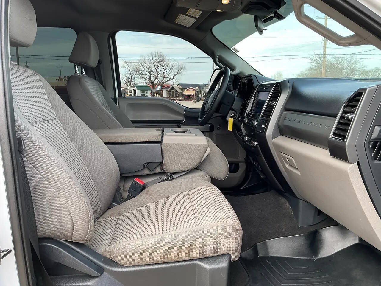 Used 2022 Ford F250 XLT w/ FX4 Off-Road Package AWD/4WD image 22