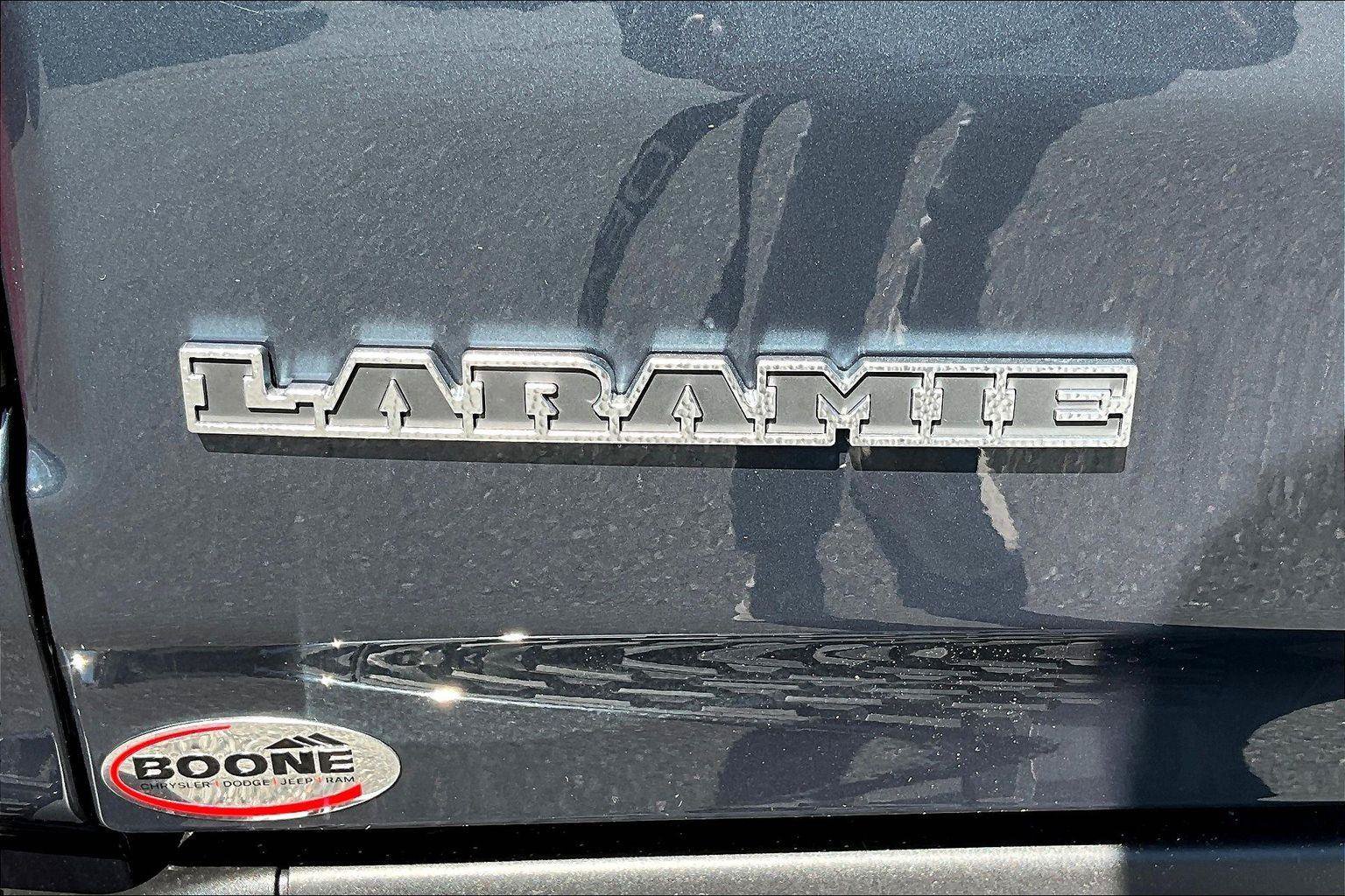 New 2026 RAM 1500 Laramie AWD/4WD image 12
