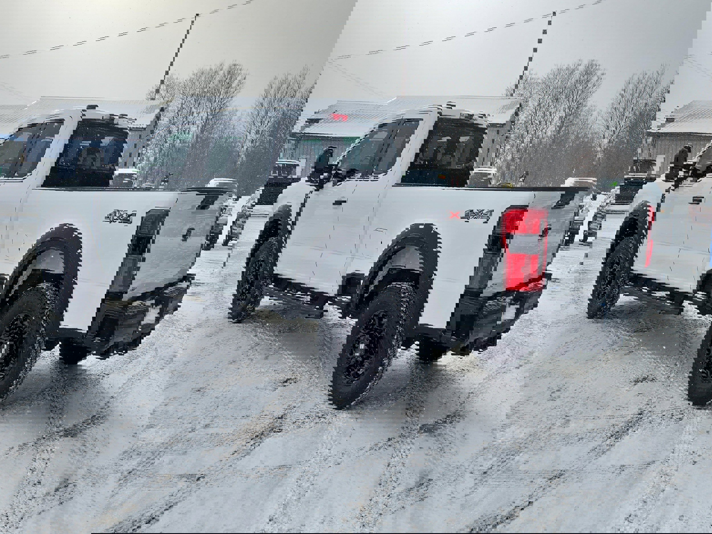 Used 2024 Ford F350 XL w/ 360-Degree Camera Package image 3