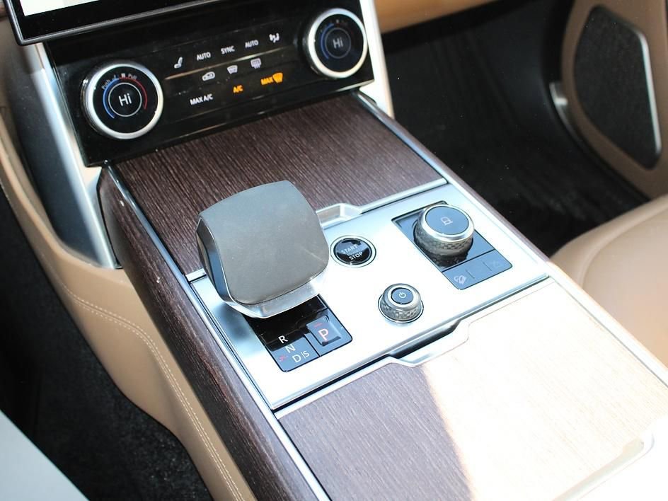 Used 2023 Land Rover Range Rover Long Wheelbase Autobiography image 21