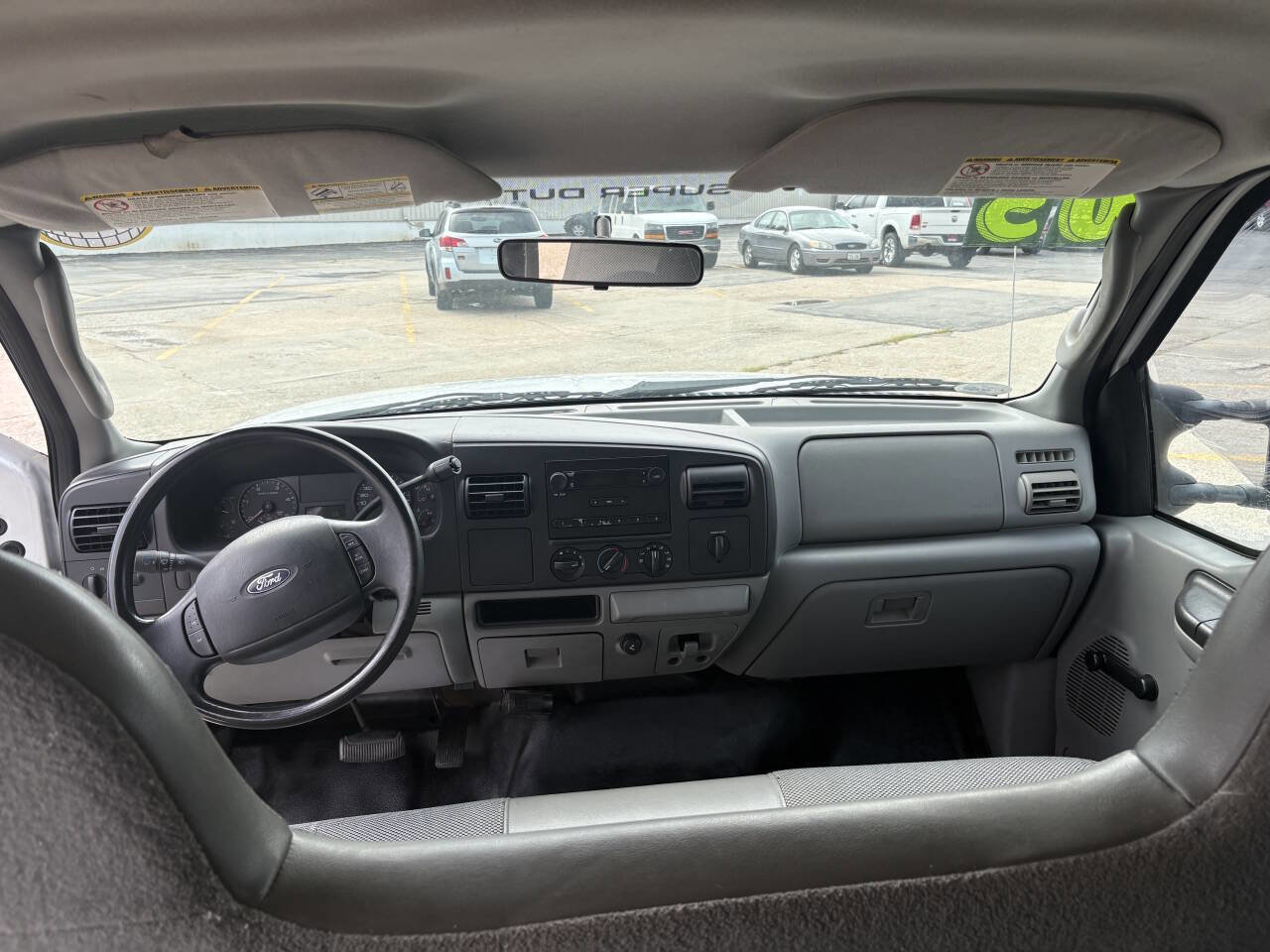 Used 2005 Ford F250 XL image 9