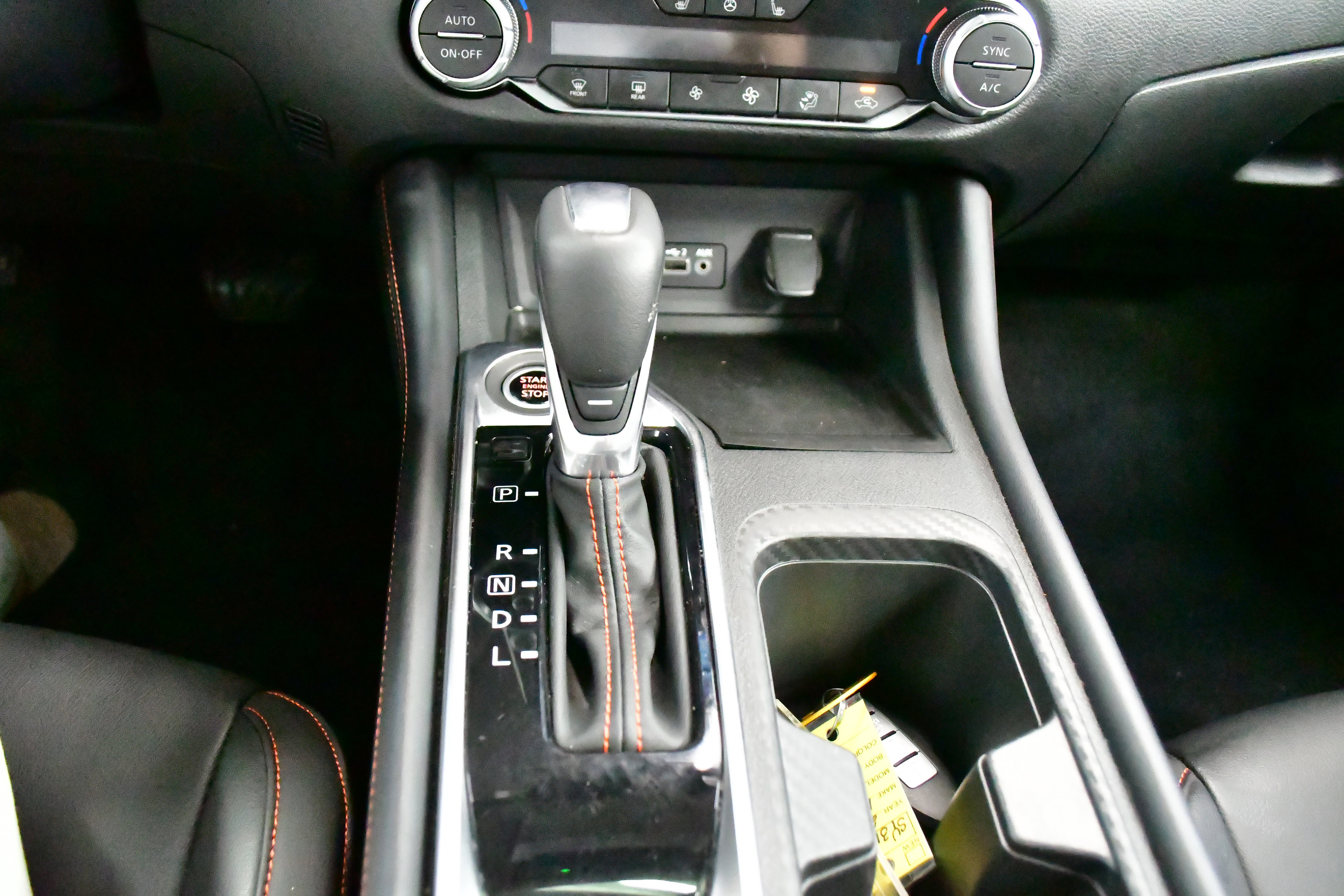 Used 2025 Nissan Sentra SR w/ SR Premium Package image 29
