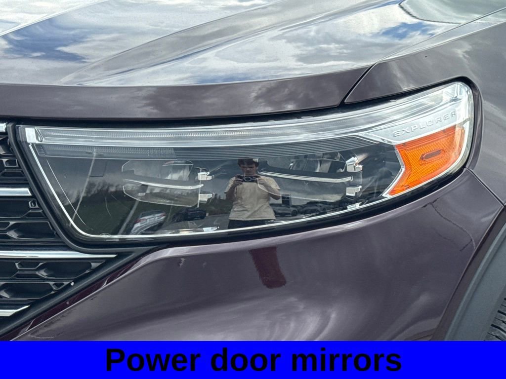 Used 2023 Ford Explorer XLT w/ Equipment Group 202A image 17