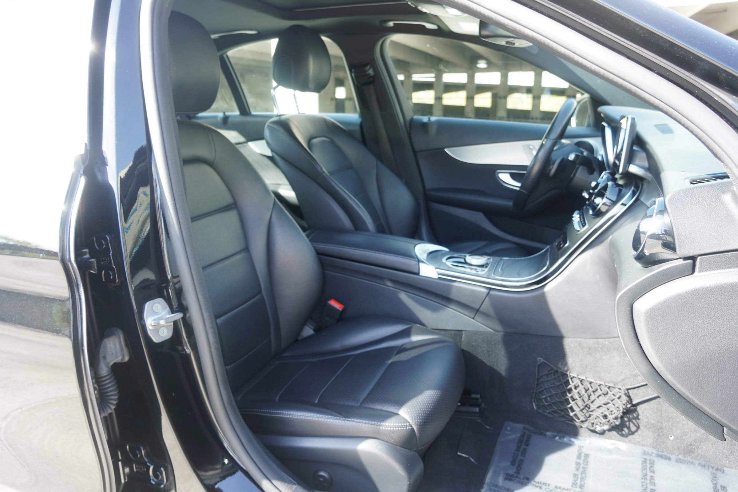 Used 2018 Mercedes-Benz C 300 4MATIC Sedan image 7