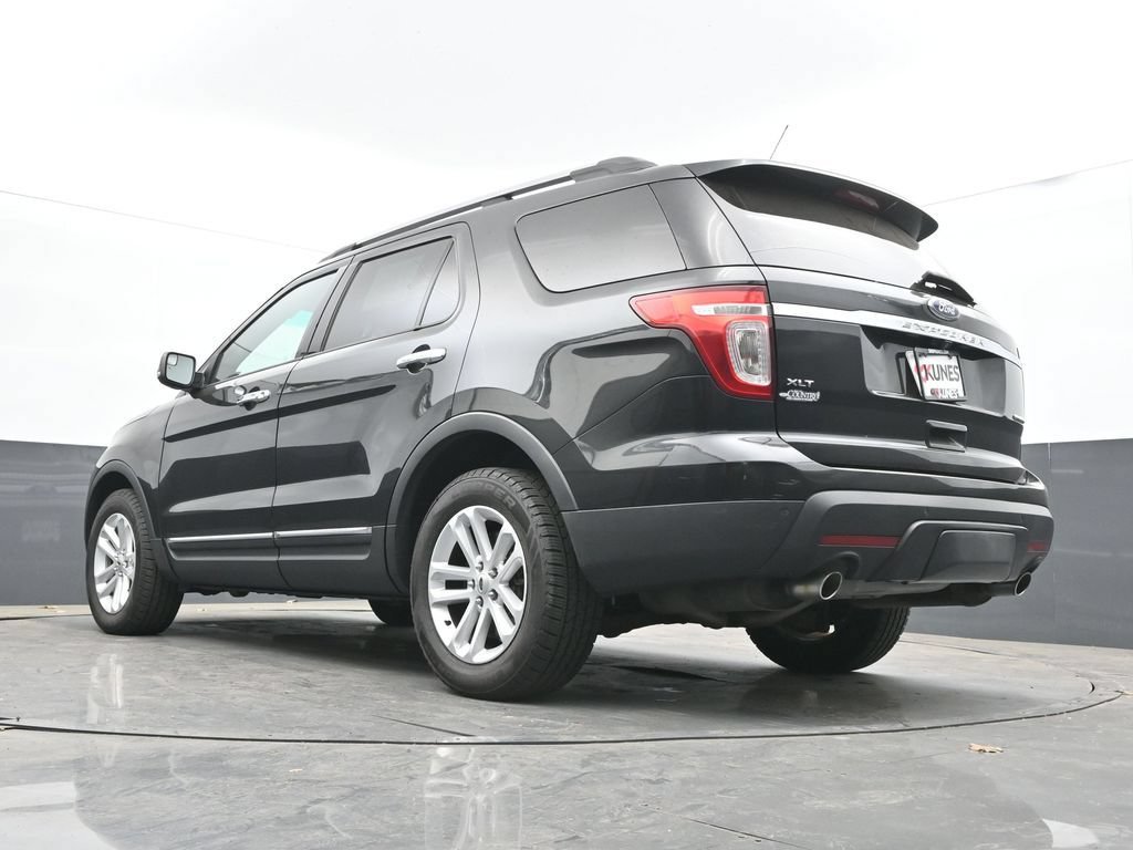 Used 2015 Ford Explorer XLT w/ Equipment Group 201B FWD image 50